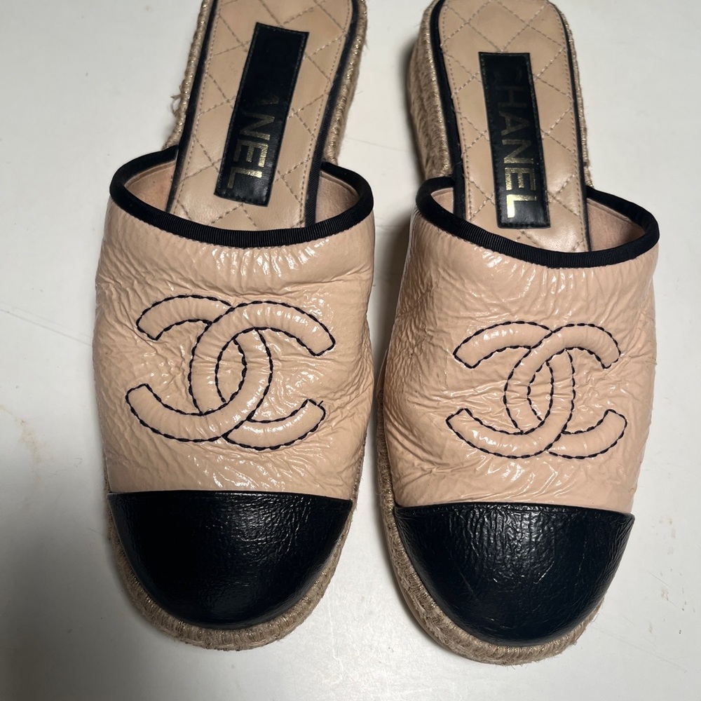 Chanel Two-Tone Beige and Black Mules